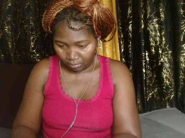 Sexxy-pretty24 webcam
