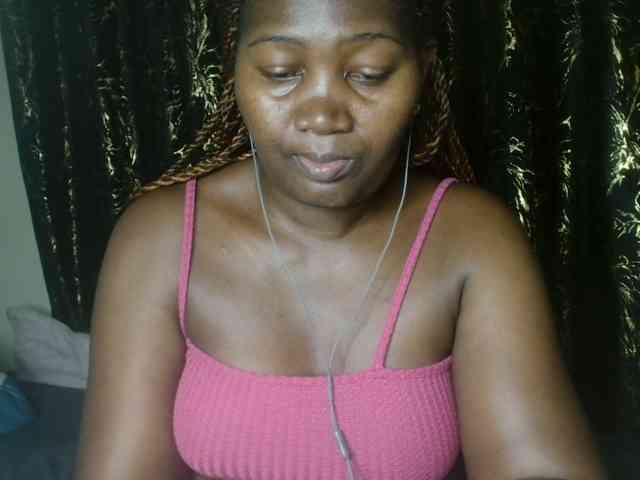 Sexxy-pretty24 webcam