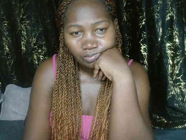 Sexxy-pretty24 webcam