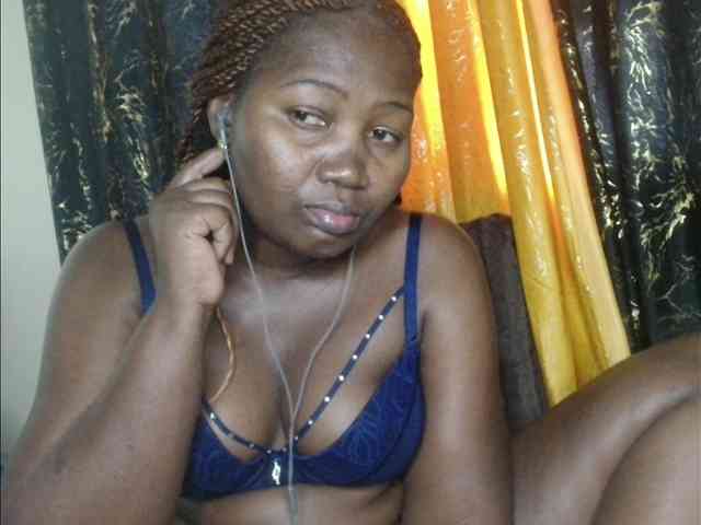 Sexxy-pretty24 webcam