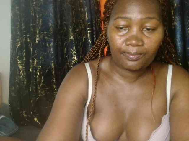 Sexxy-pretty24 webcam