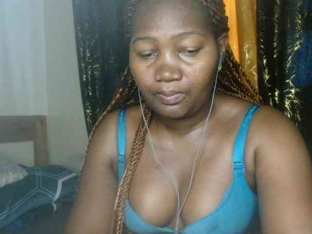 Sexxy-pretty24 webcam