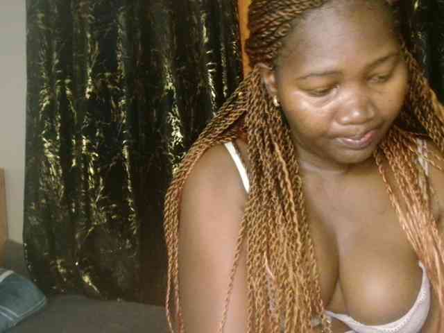 Sexxy-pretty24 webcam