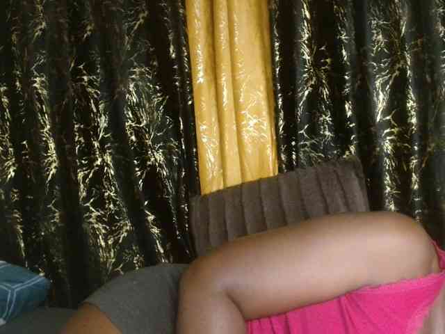 Sexxy-pretty24 webcam