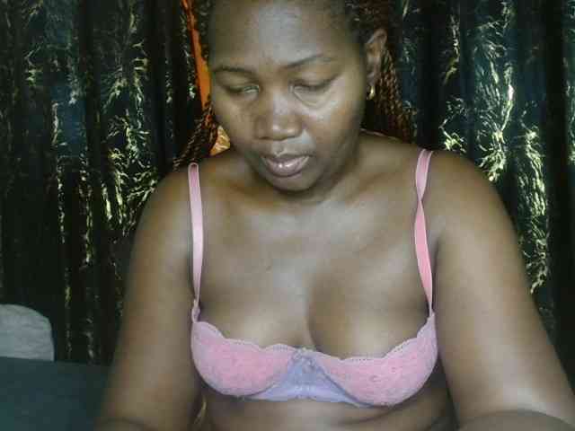 Sexxy-pretty24 webcam