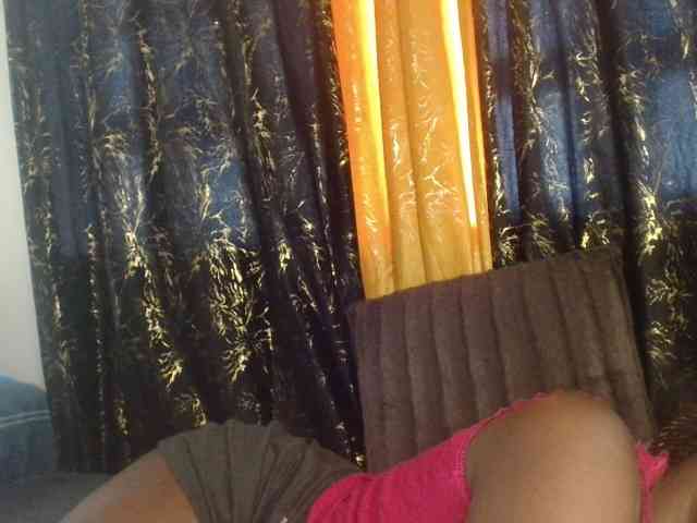 Sexxy-pretty24 webcam