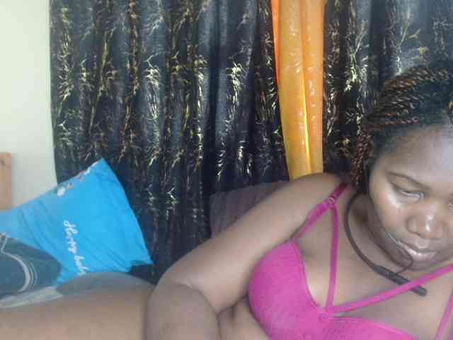 Sexxy-pretty24 webcam