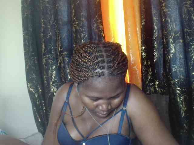 Sexxy-pretty24 webcam