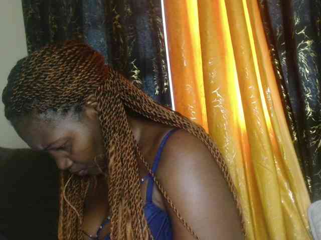 Sexxy-pretty24 webcam