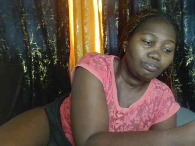 Sexxy-pretty24 webcam