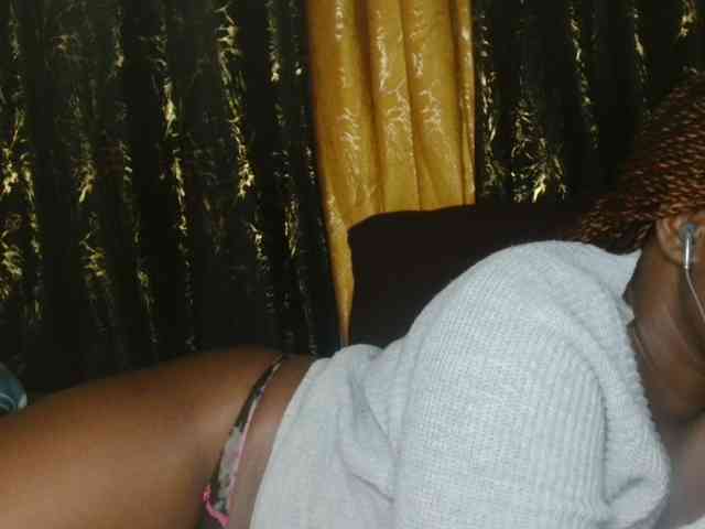 Sexxy-pretty24 webcam