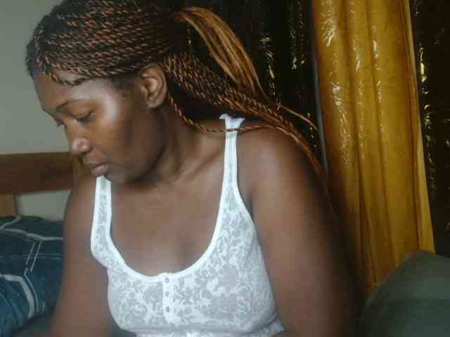 Sexxy-pretty24 webcam