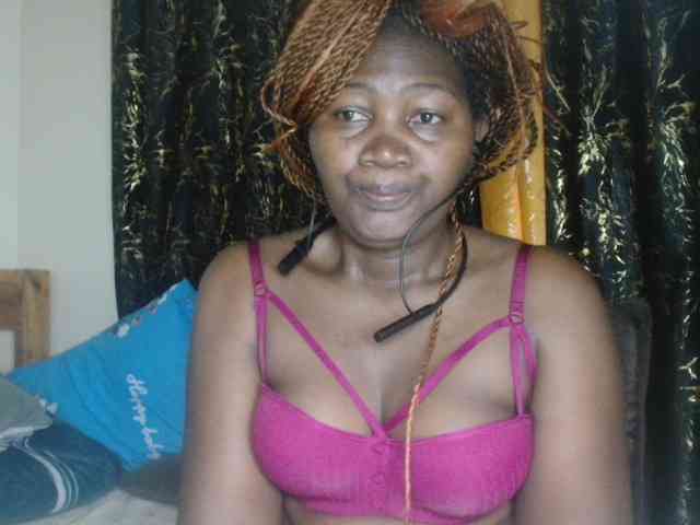 Sexxy-pretty24 webcam