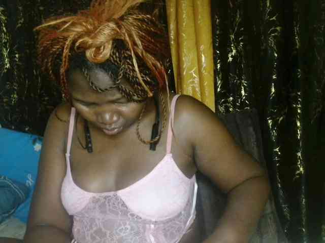 Sexxy-pretty24 webcam