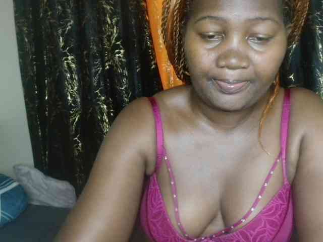 Sexxy-pretty24 webcam