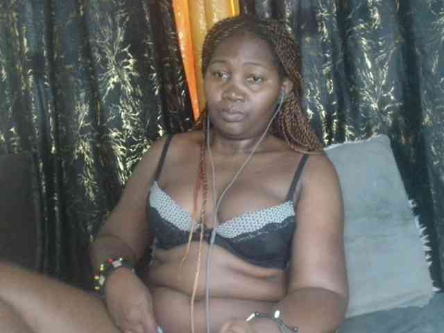Sexxy-pretty24 webcam