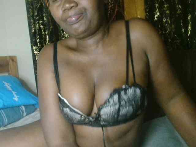 Sexxy-pretty24 webcam