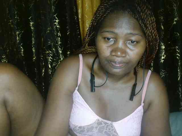 Sexxy-pretty24 webcam