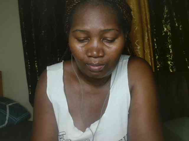 Sexxy-pretty24 webcam