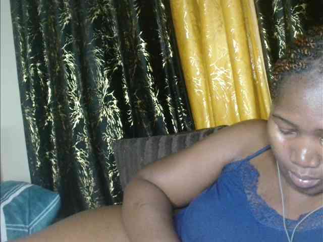 Sexxy-pretty24 webcam