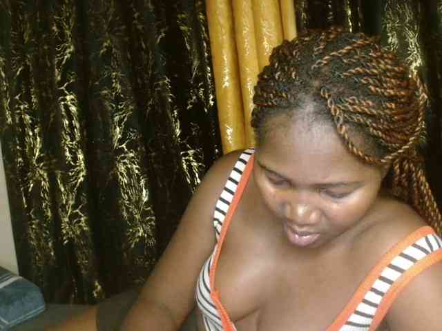 Sexxy-pretty24 webcam