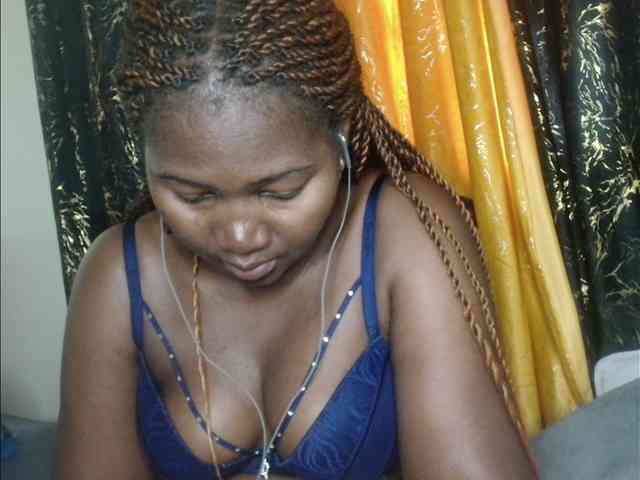 Sexxy-pretty24 webcam