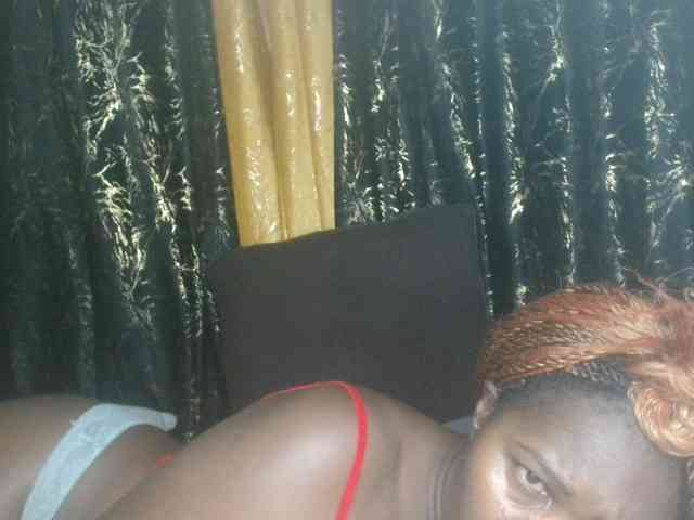 Sexxy-pretty24 webcam