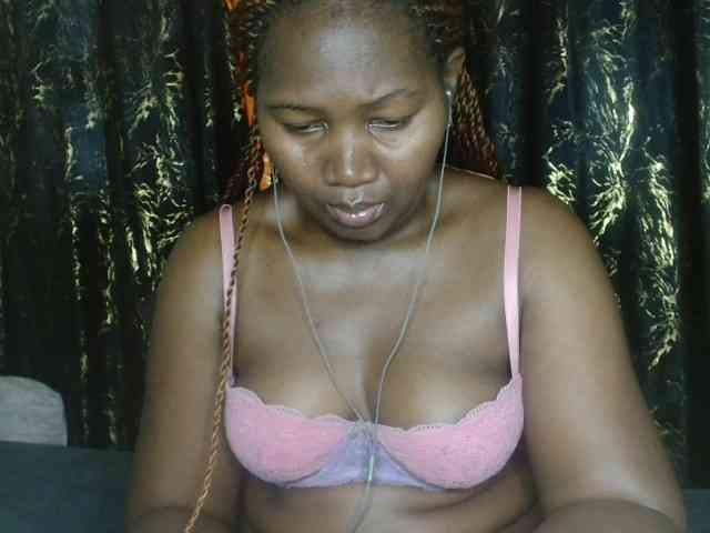 Sexxy-pretty24 webcam