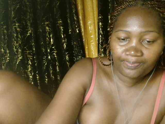 Sexxy-pretty24 webcam