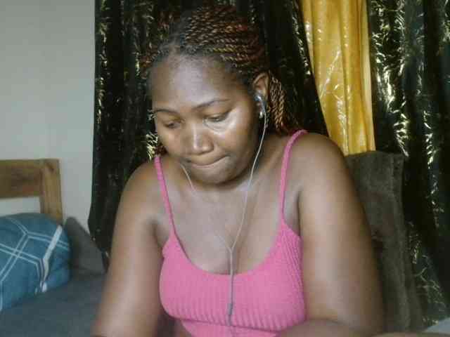 Sexxy-pretty24 webcam