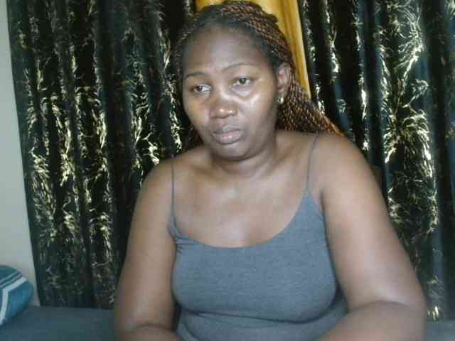 Sexxy-pretty24 webcam