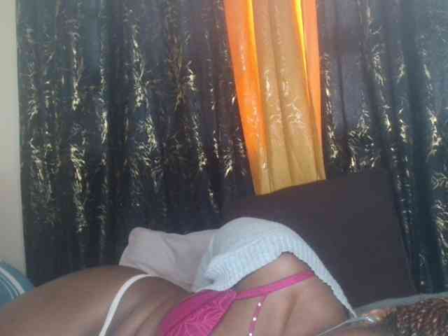 Sexxy-pretty24 webcam