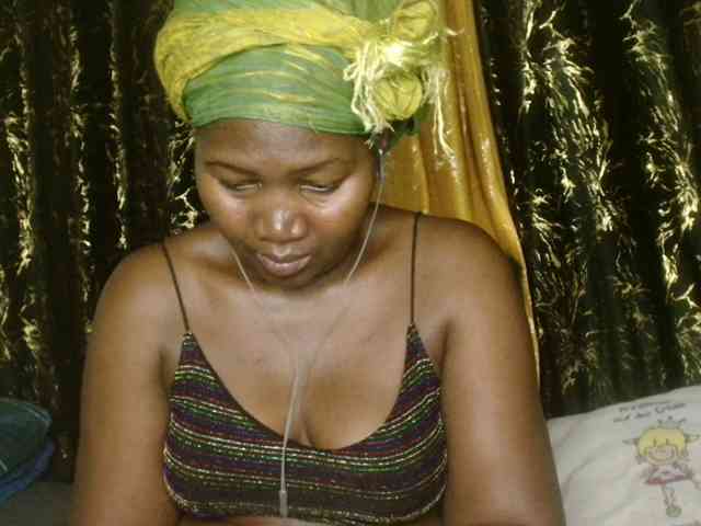 Sexxy-pretty24 webcam