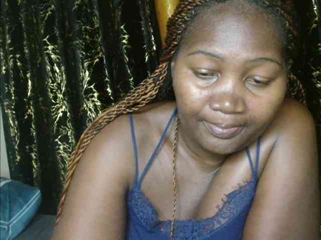 Sexxy-pretty24 webcam