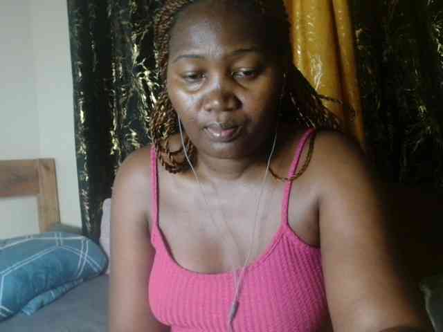 Sexxy-pretty24 webcam