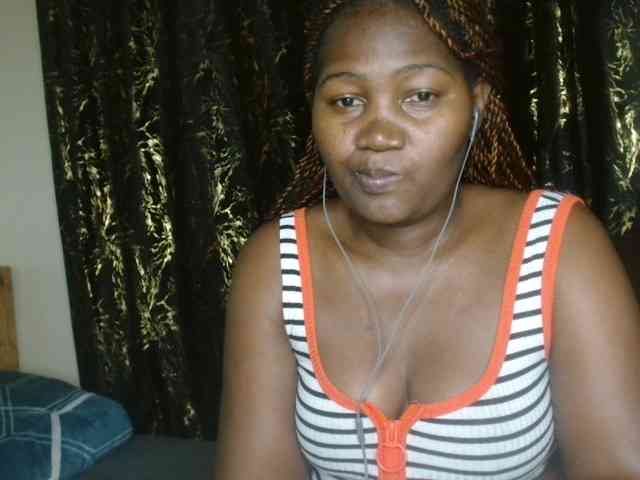 Sexxy-pretty24 webcam