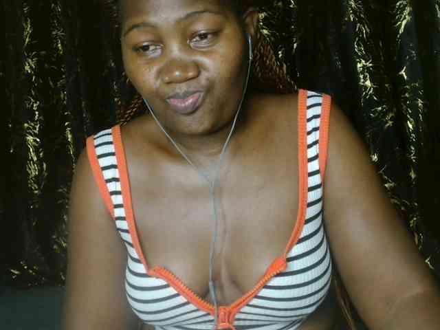 Sexxy-pretty24 webcam