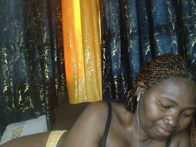 Sexxy-pretty24 webcam