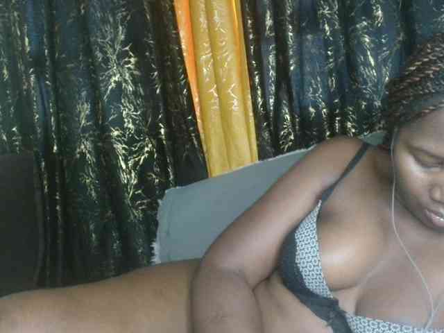 Sexxy-pretty24 webcam