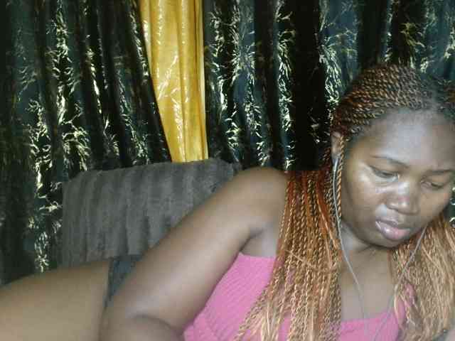 Sexxy-pretty24 webcam