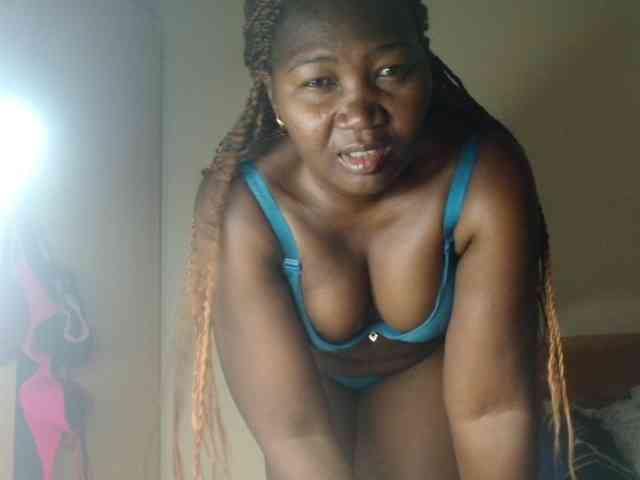 Sexxy-pretty24 webcam