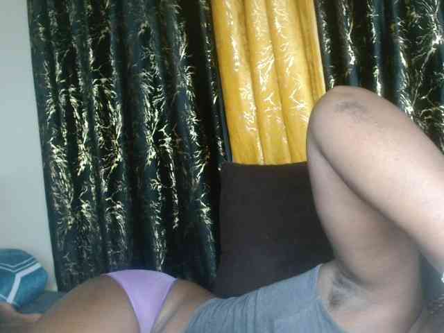 Sexxy-pretty24 webcam