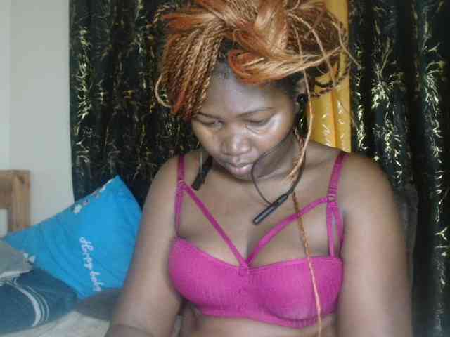 Sexxy-pretty24 webcam