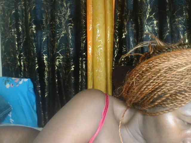Sexxy-pretty24 webcam