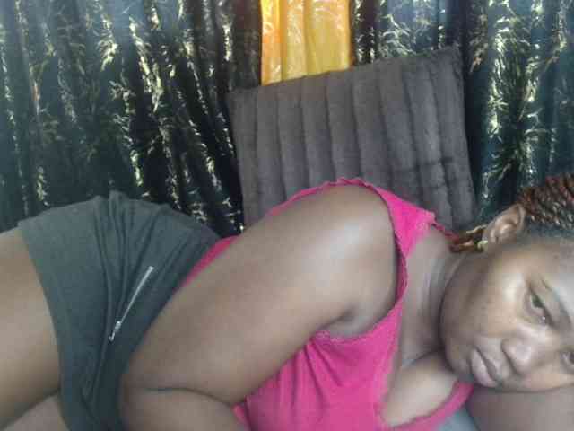 Sexxy-pretty24 webcam