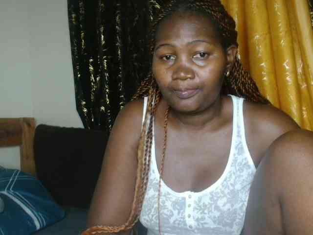 Sexxy-pretty24 webcam
