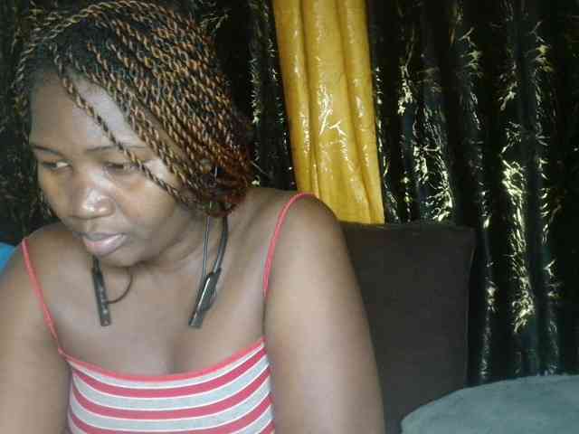 Sexxy-pretty24 webcam