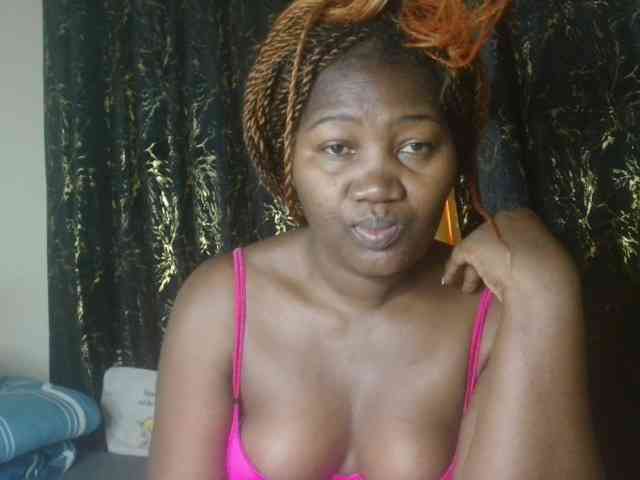 Sexxy-pretty24 webcam