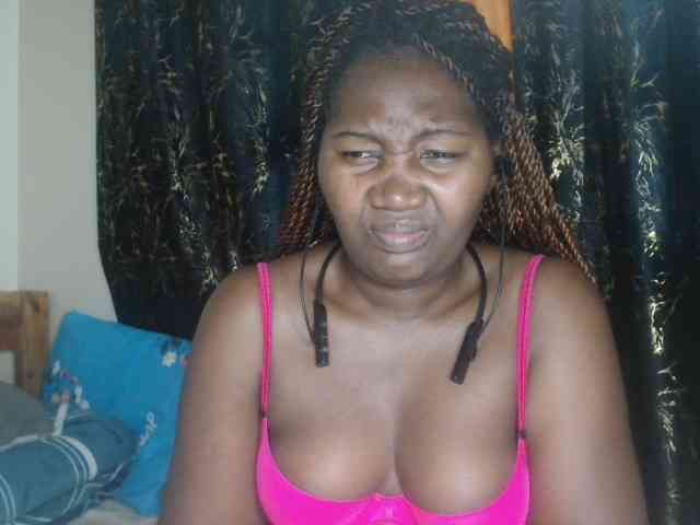 Sexxy-pretty24 webcam