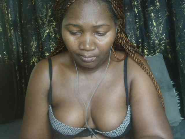 Sexxy-pretty24 webcam